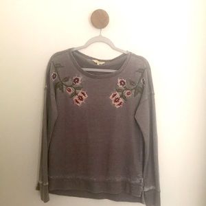 Lucky Brand Sweatshirt w/ embroidery